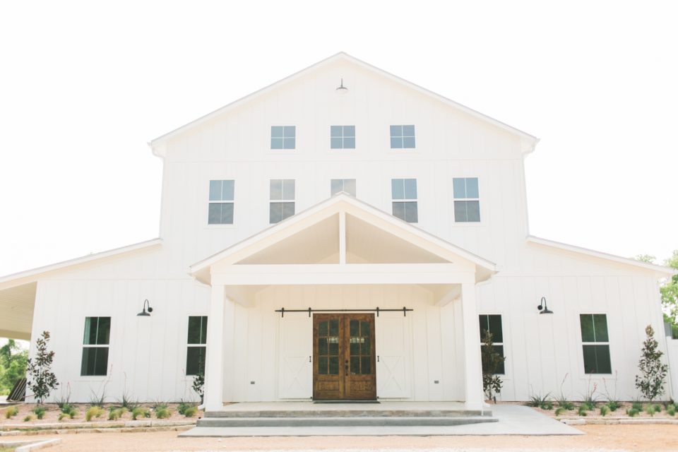 Tri-County Guttering Waco, Texas - Farmhouse Event Center Rain Gutter Install