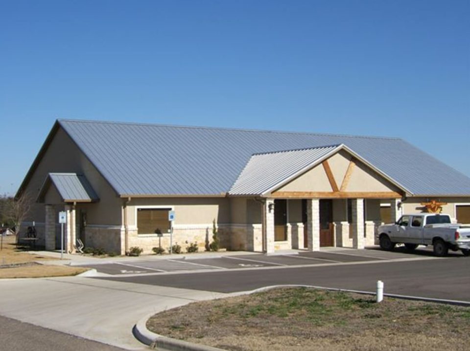 Tri-County Guttering Waco, Texas - Commercial Rain Gutter Installation 4