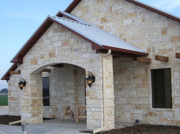 Tri-County Guttering Waco, Texas - Residential Gutters Installation 1