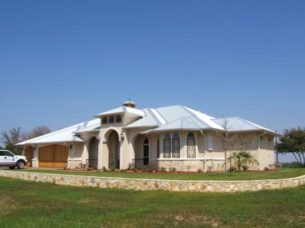 Tri-County Guttering Waco, Texas - Residential Gutters Installation 2