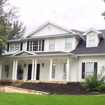 Tri-County Guttering Waco, Texas - Residentail Rain Gutter Install White on White